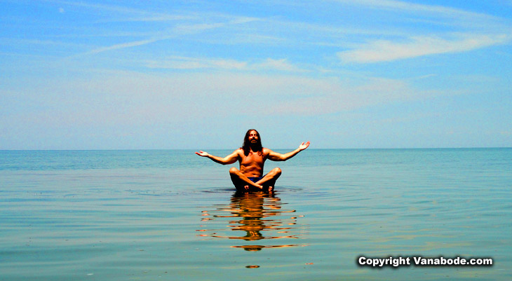 Vanabode Author goofing off on Lake Erie