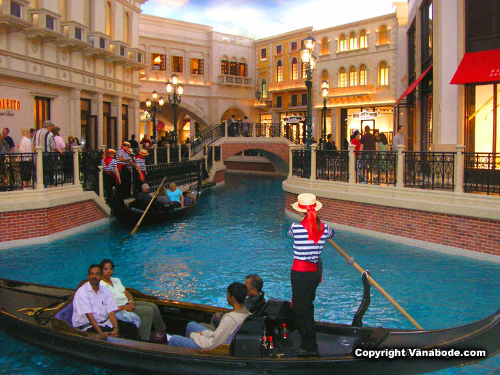 venetian hotel and casino gondola boat ride inside fun