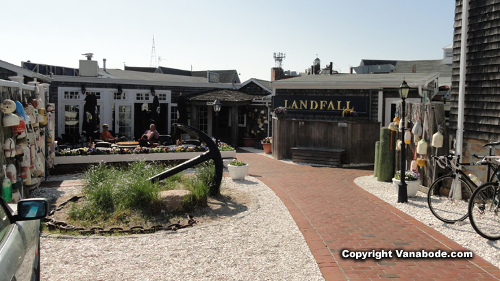 picture of landfall restaurant in woods hole cape cod massachusetts