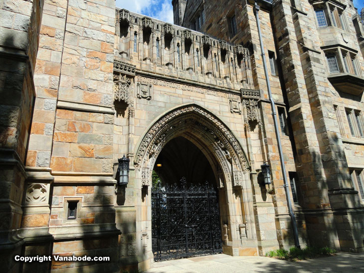 yale university entrance in New Haven
